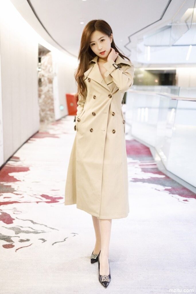 诱人小娇妻杨紫嫣酒店私拍 承包你对人妻所有幻想-小李街拍