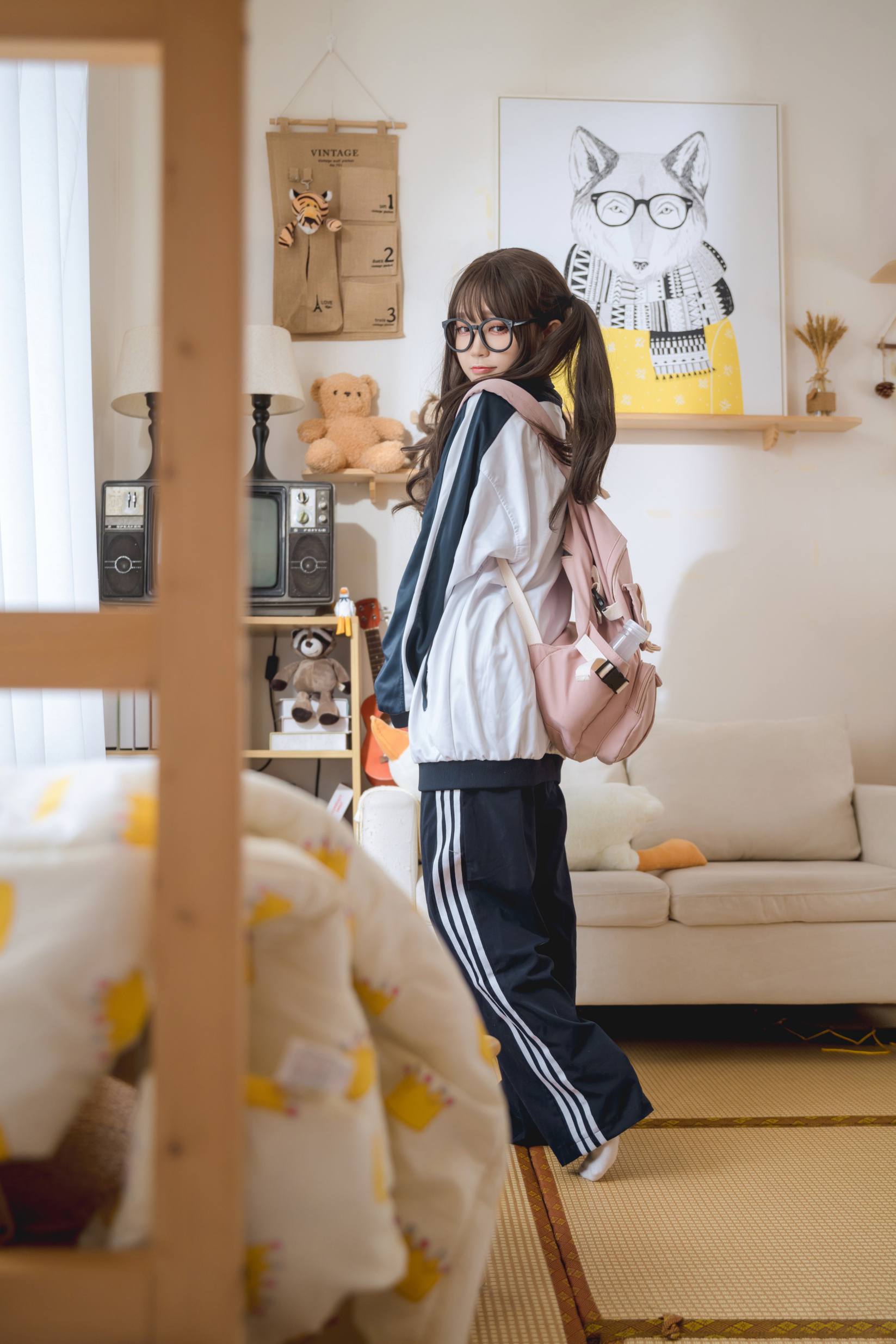 图片[3]-穿校服的双马尾女孩【64P】20010-小李街拍