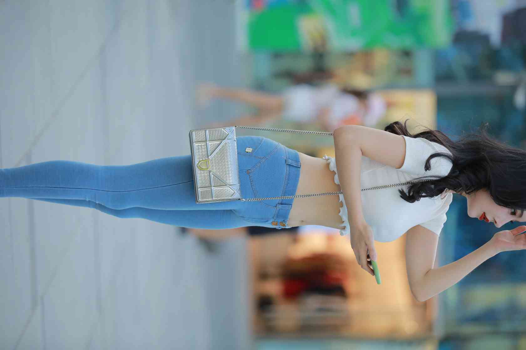 图片[3]-非常漂亮的紧身牛仔裤女孩【115P】04016-小李街拍