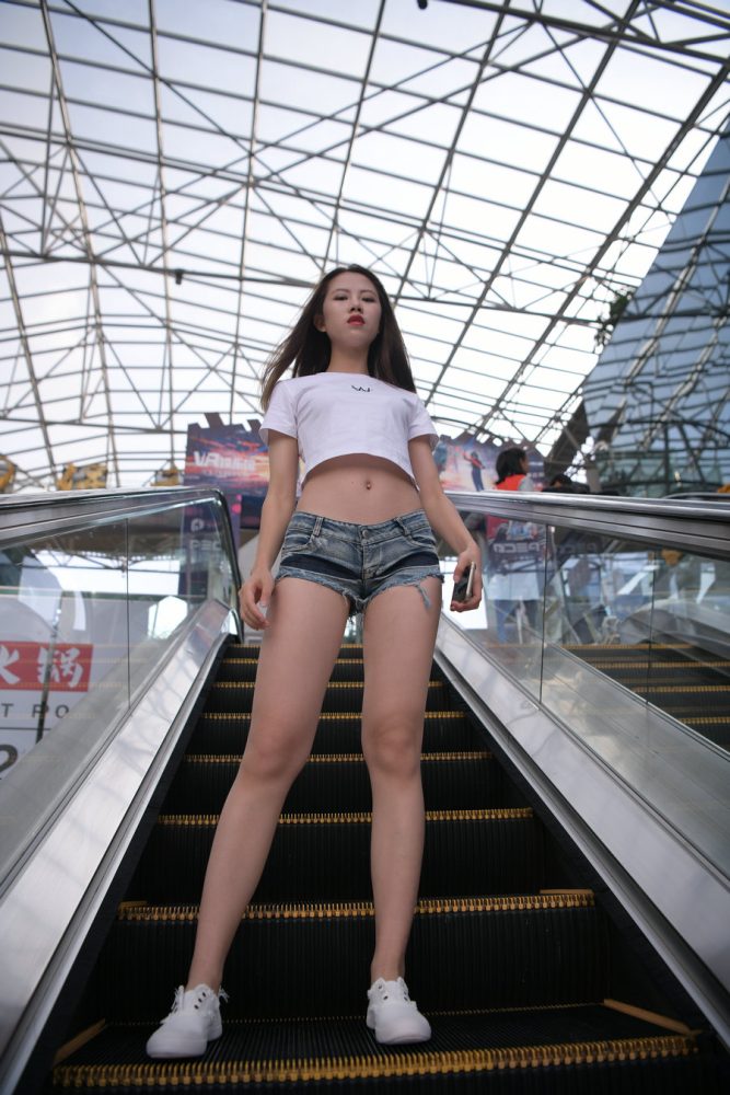 J1220 超短热裤美女 288P-小李街拍