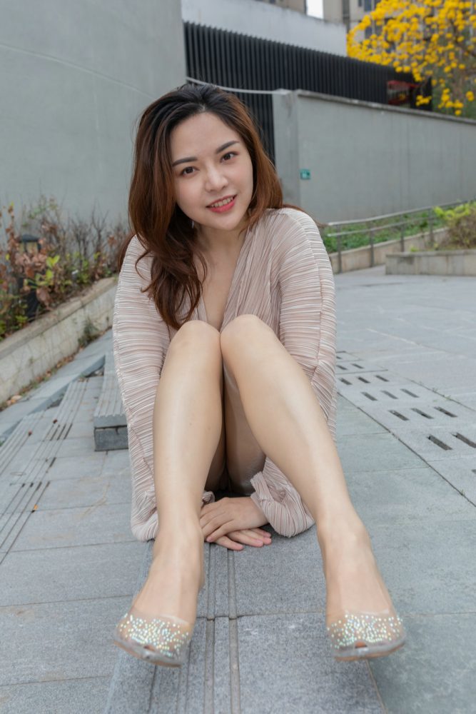 J1535 390P1V-14.7GB-小李街拍