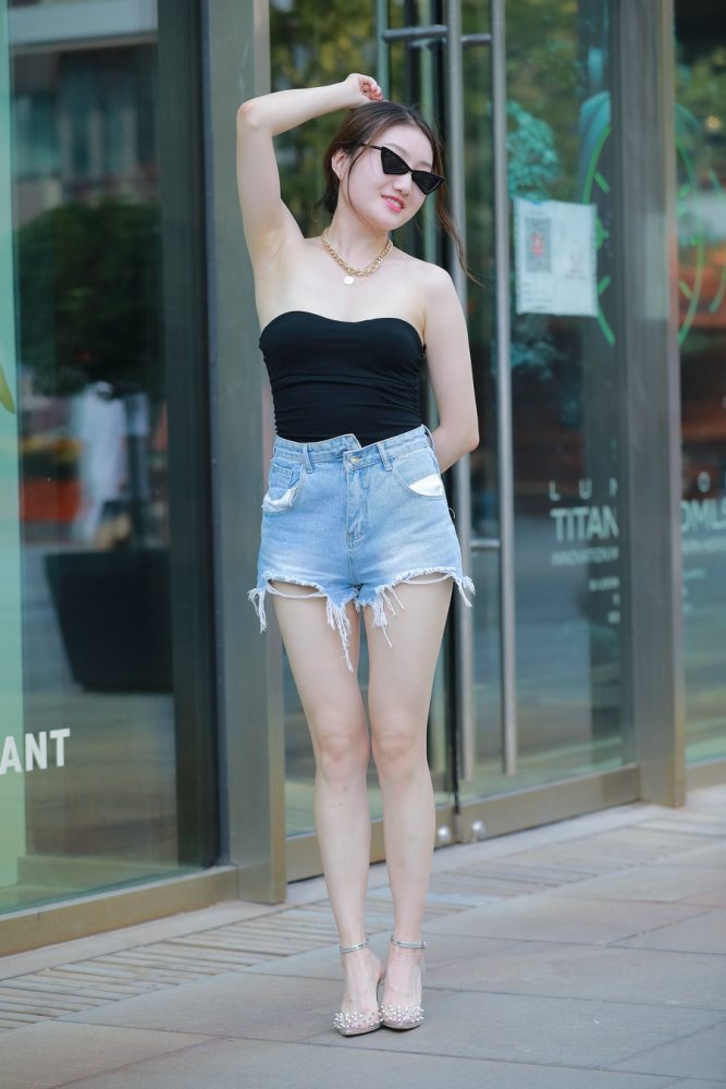 J1801 184P-1.95GB-小李街拍