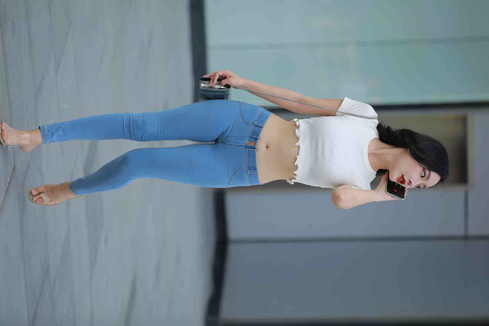 图片[4]-非常漂亮的紧身牛仔裤女孩【115P】04016-小李街拍