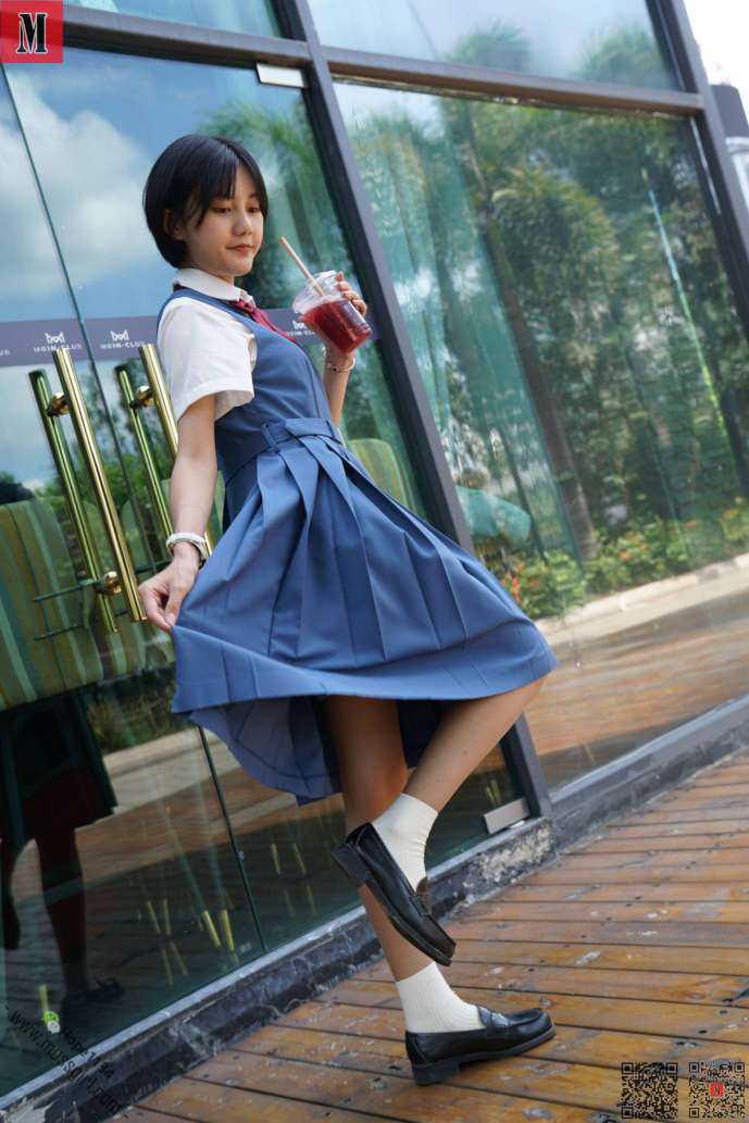 图片[4]-一副学生模样的短发姑娘【112P】20023-小李街拍