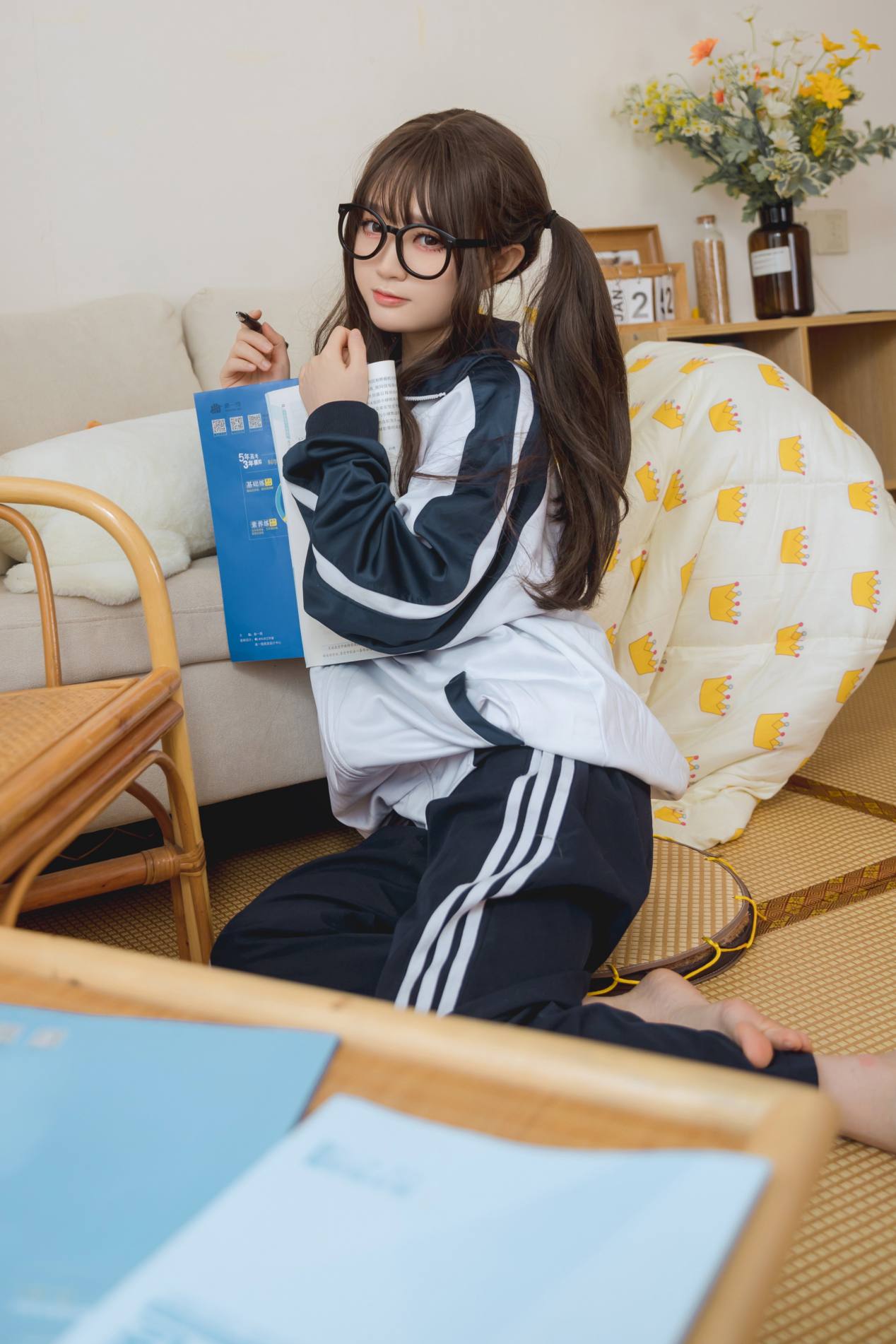 图片[4]-穿校服的双马尾女孩【64P】20010-小李街拍