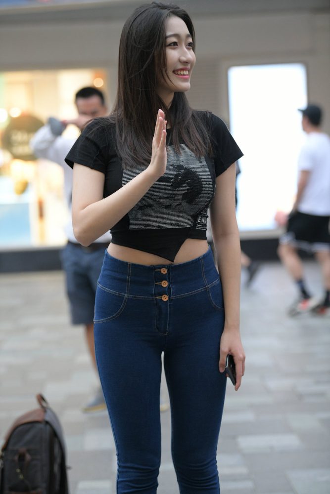 紧身牛仔裤女人J2784 240P-6.66GB-小李街拍