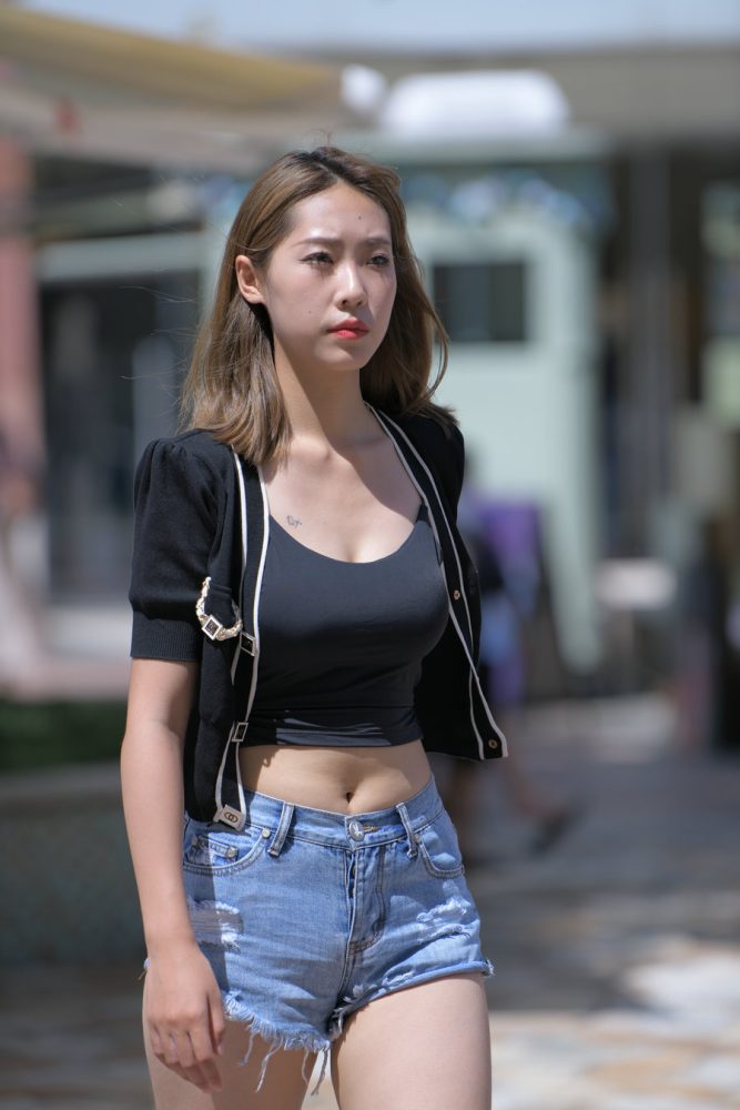 J3207 717P-15.4GB-小李街拍