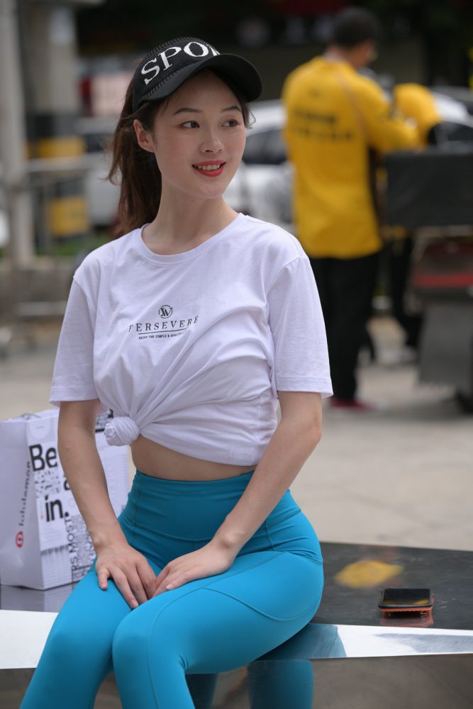 图片[2]-蓝色瑜伽裤阳光女孩J2095 611P1V-21.8GB-小李街拍