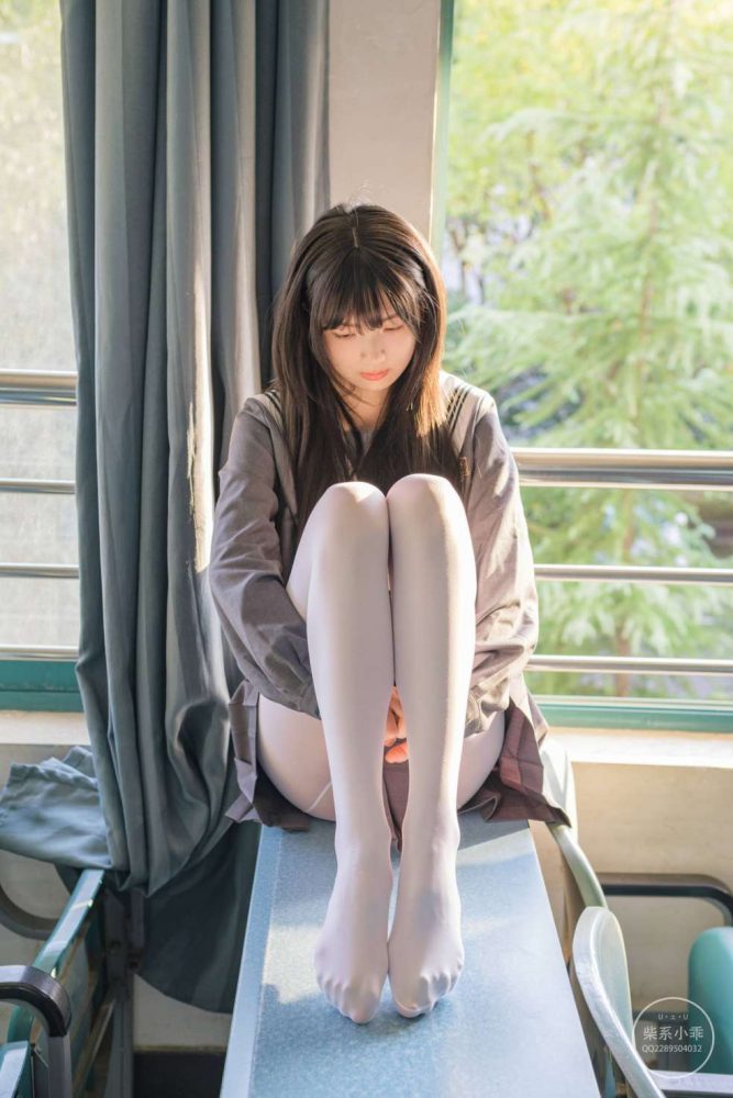 白丝清纯少女真的太可爱了【60P】20001-小李街拍