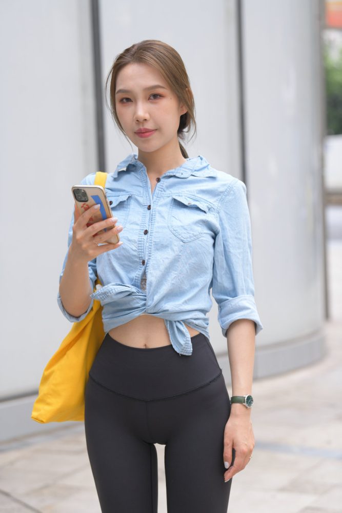 非常漂亮的瑜伽裤女孩J1990 733P1V-27.9GB-小李街拍