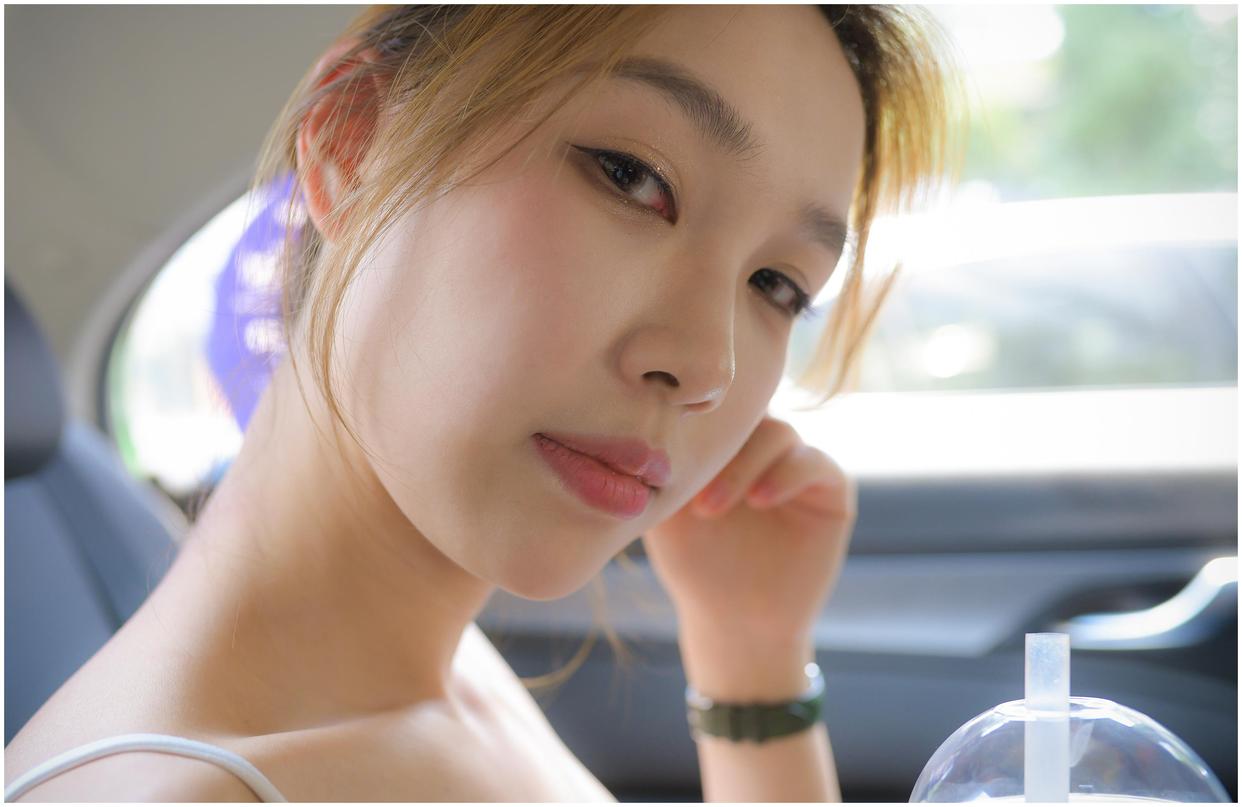 图片[2]-在外面逛街的瑜伽裤小姐姐J2226 833P1V-26.8GB-小李街拍