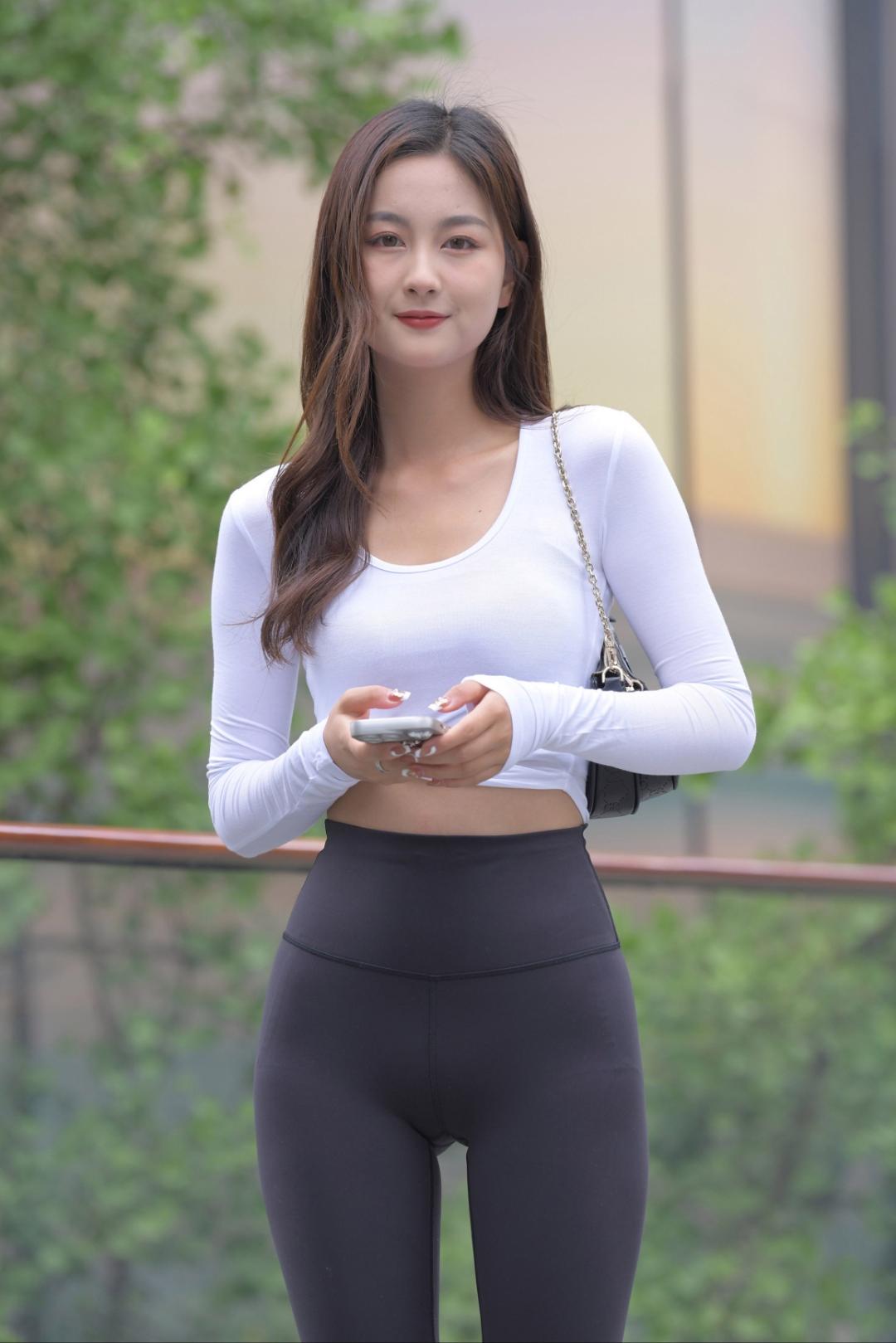 图片[1]-J5135 650P1V-24.2GB-小李街拍