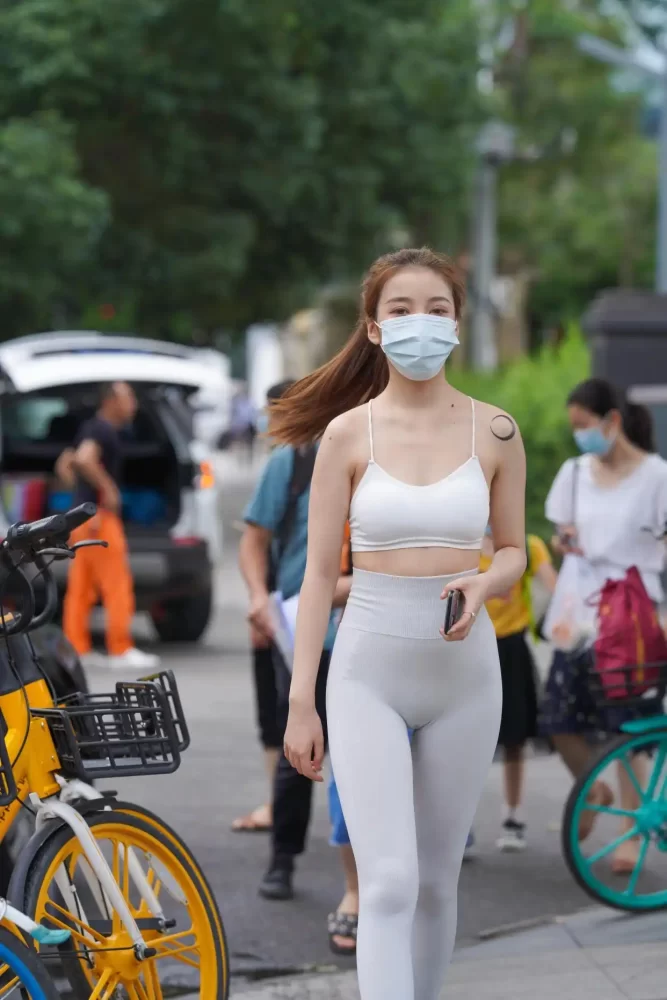 灰色瑜伽裤女孩 J1323 723P4V-17.9GB-小李街拍