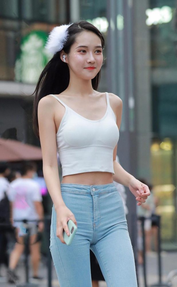 非常漂亮的牛仔裤女孩 J2144 98P1V-1.92GB-小李街拍