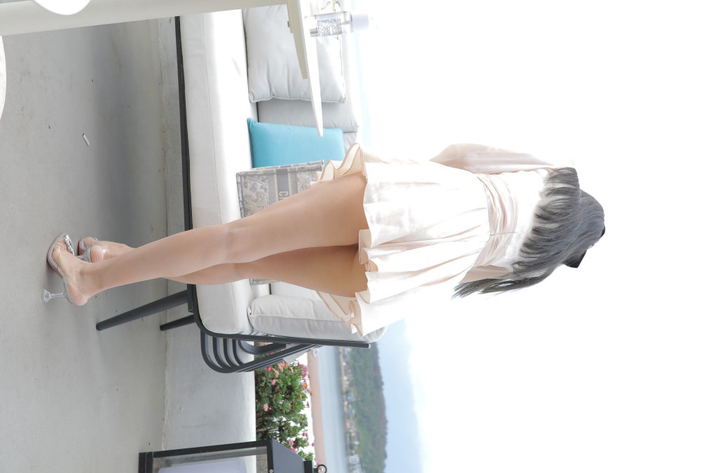 图片[3]-戴黑色蝴蝶结的长发女孩【369P】00027-小李街拍