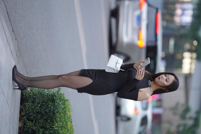 非常妩媚的网格丝袜女孩【186P】00037-小李街拍