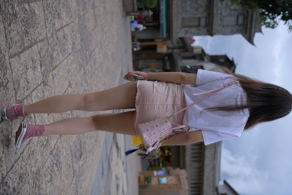 图片[8]-非常清纯甜美的短裙姑娘在逛街【458P】00052-小李街拍