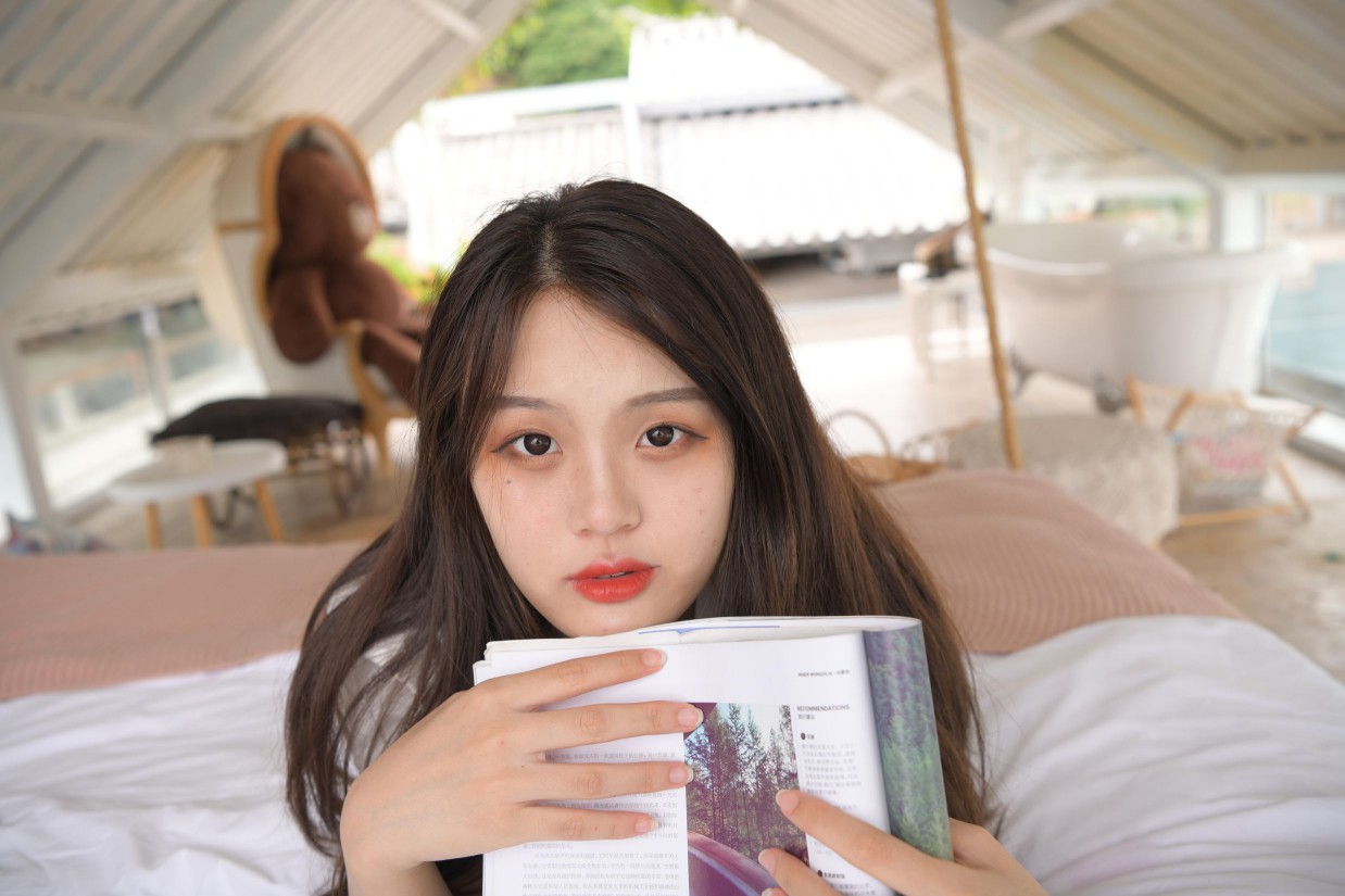 图片[6]-紧身牛仔短裤的南方姑娘【141P】00034-小李街拍