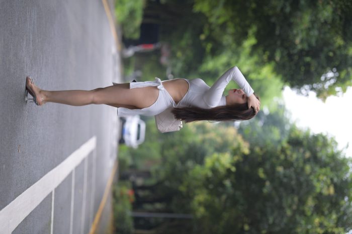 妹妹好漂亮的白色裙子【432P】00066-小李街拍