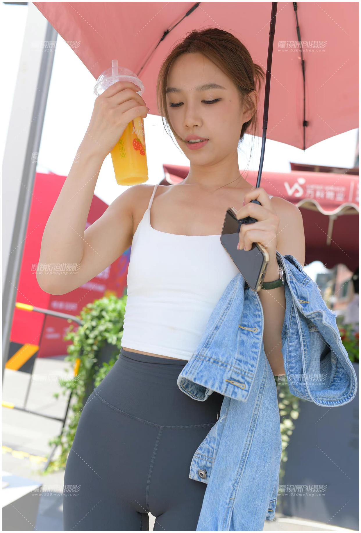 图片[3]-在外面逛街的瑜伽裤小姐姐J2226 833P1V-26.8GB-小李街拍