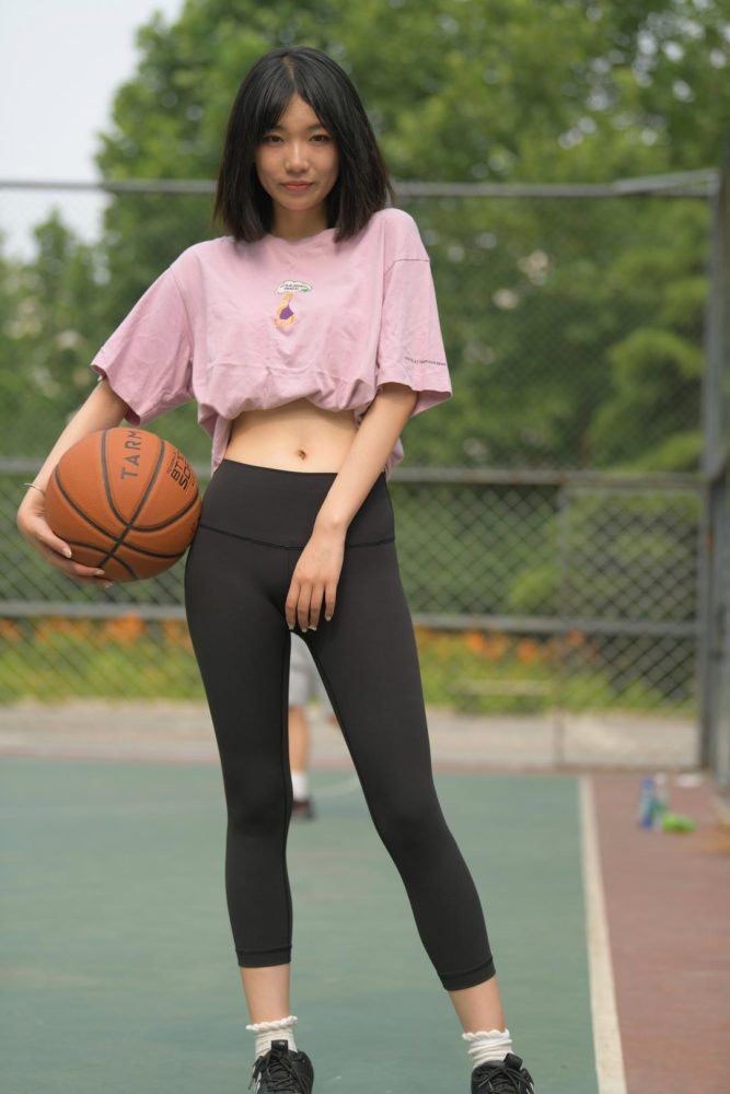 图片[4]-穿瑜伽裤打篮球的大三女孩J2198 463P1V-18.6GB-小李街拍