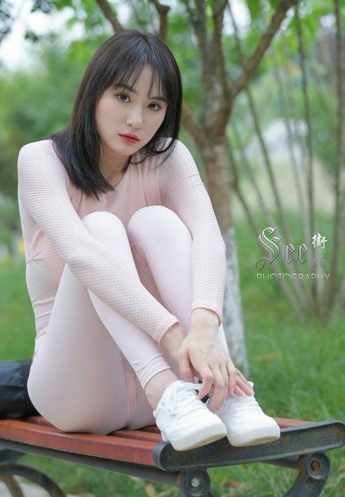 图片[2]-粉粉的瑜伽裤女孩太可爱了 J2090 854P1V-30.4GB-小李街拍