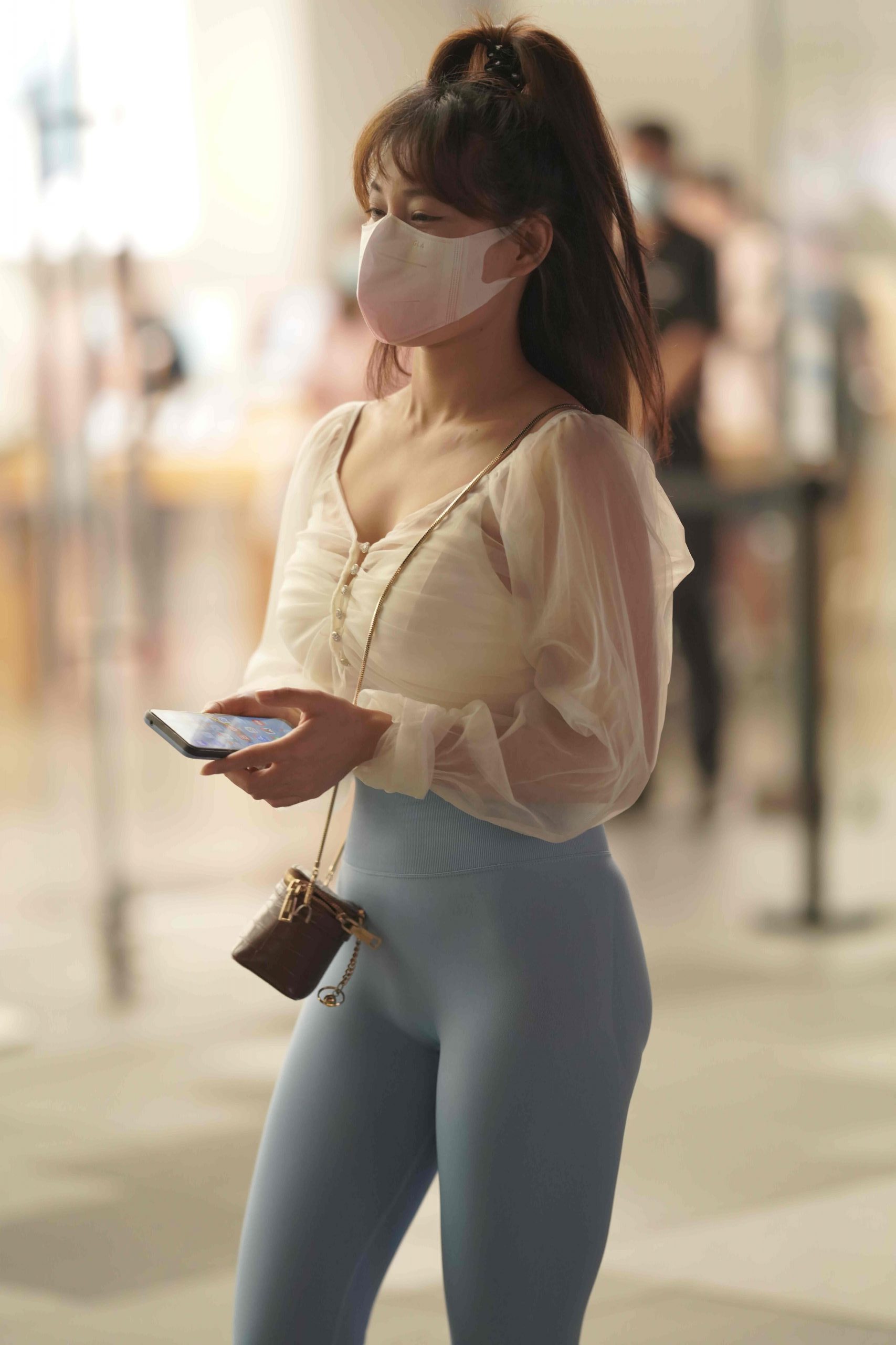 图片[2]-瑜伽裤小姐姐【94P】P0015-小李街拍