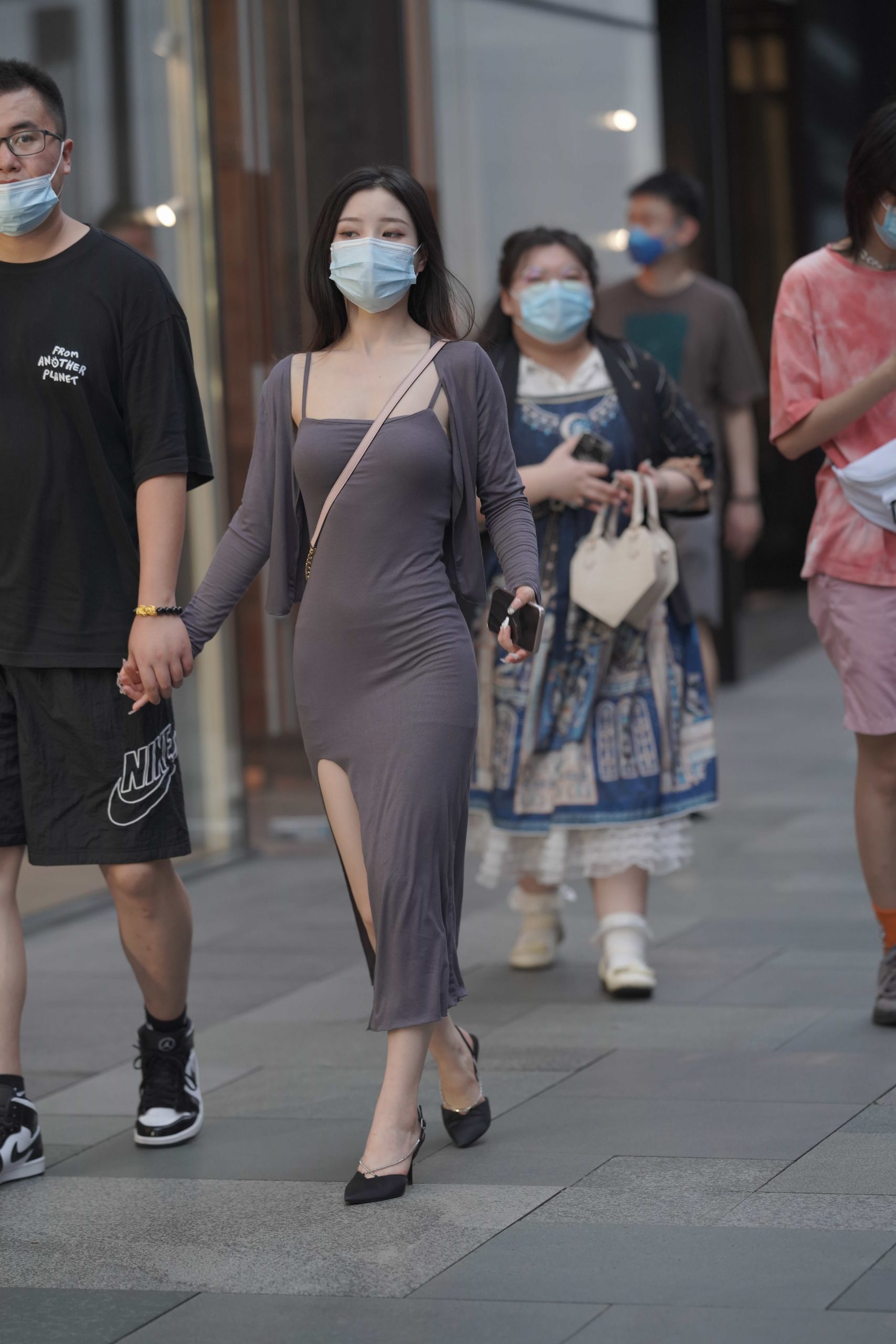 图片[1]-P4002 极品包臀裙女友 【164P】-小李街拍