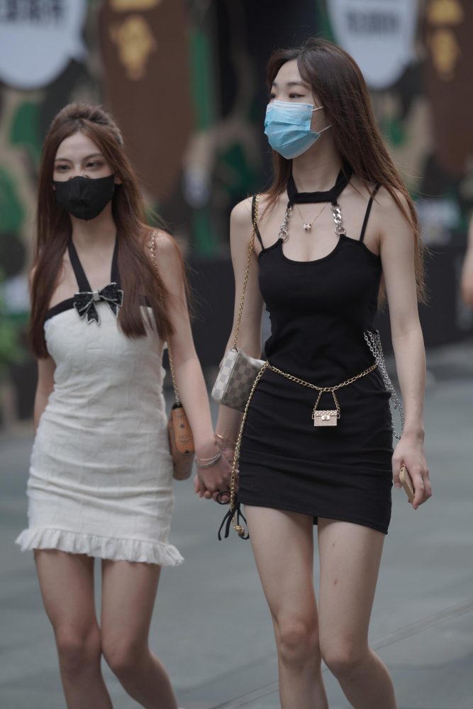 P4014 两位包臀裙小姐姐 【242P】-小李街拍