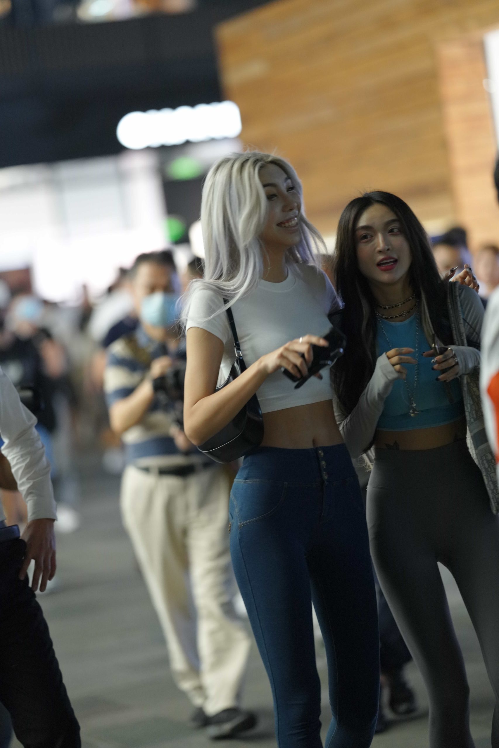 图片[4]-P0043 灰色紧身裤蓝色紧牛 【265P】-小李街拍