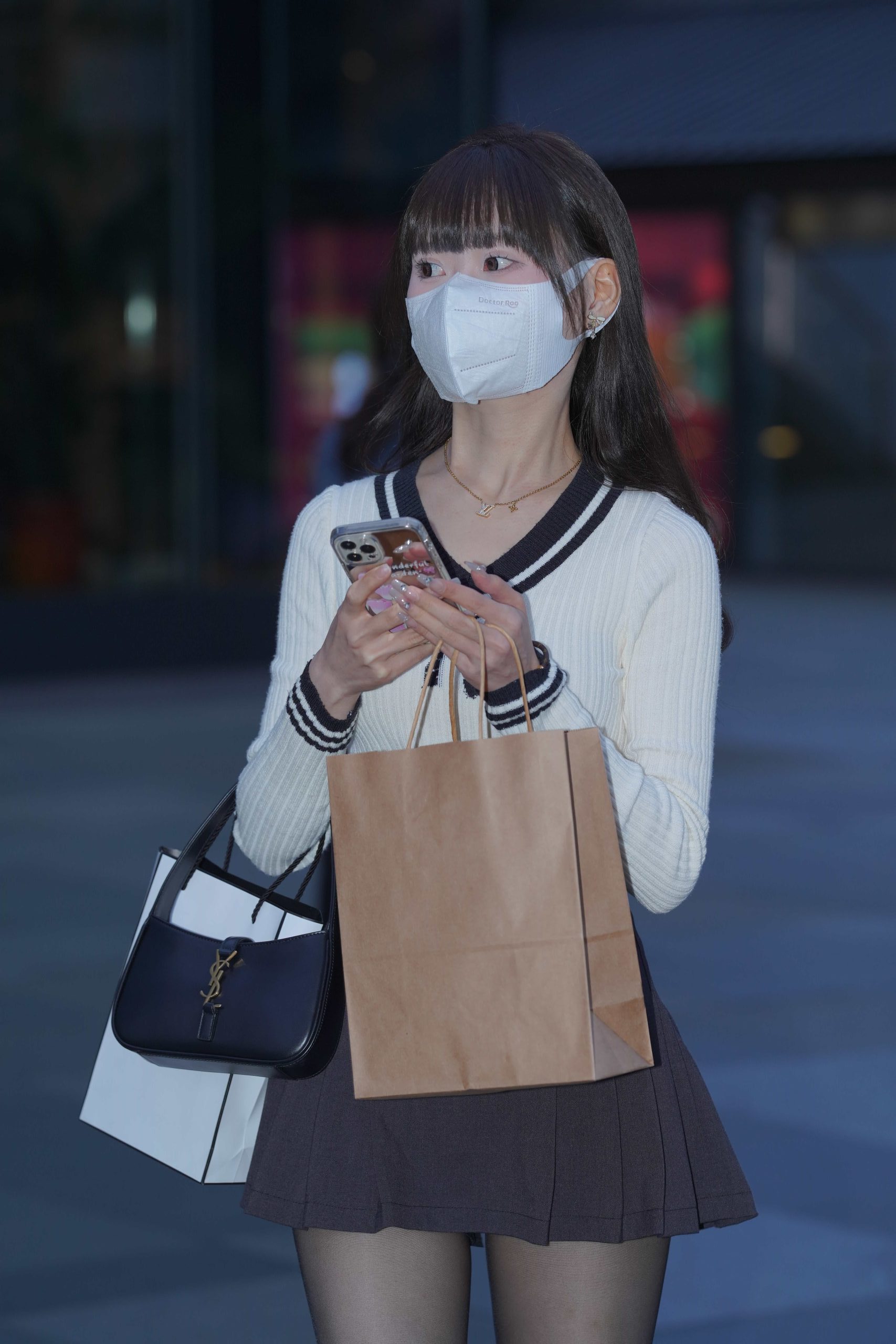 图片[1]-P3011 黑丝包臀小姐姐【246P】-小李街拍