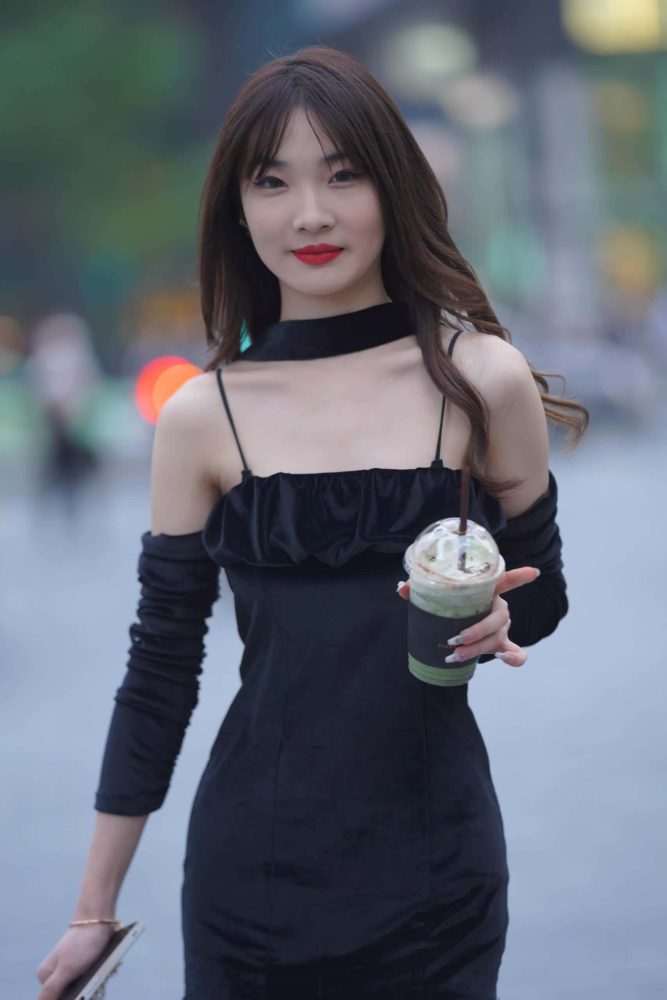 P4019 大长腿闺蜜 【216P】-小李街拍