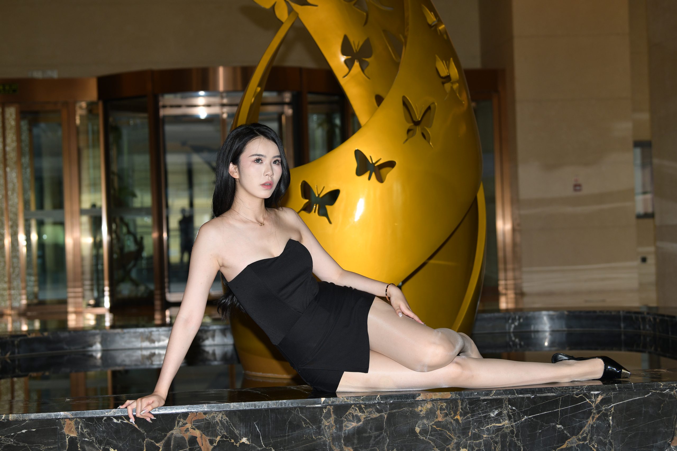 图片[3]-P3054 黑色短裙好身材 【60P1V】-小李街拍